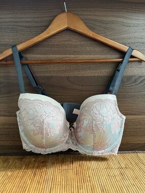 NWT Victoria's Secret Pink and Gray Lace Balconette Bra 34DDD 34F